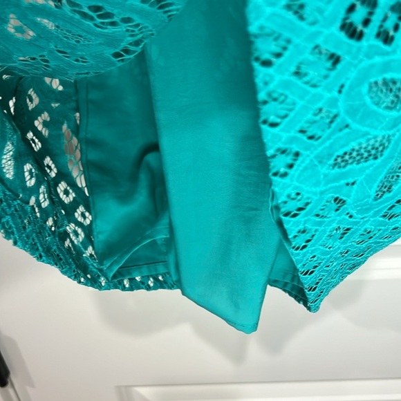 LOFT TEAL CROCHET SLEEVELESS LACE SHIFT DRESS - Picture 6 of 6
